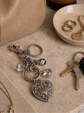 VTG Kathy Van Zeeland Silver Tone Bag Charm Heart Key Fob
